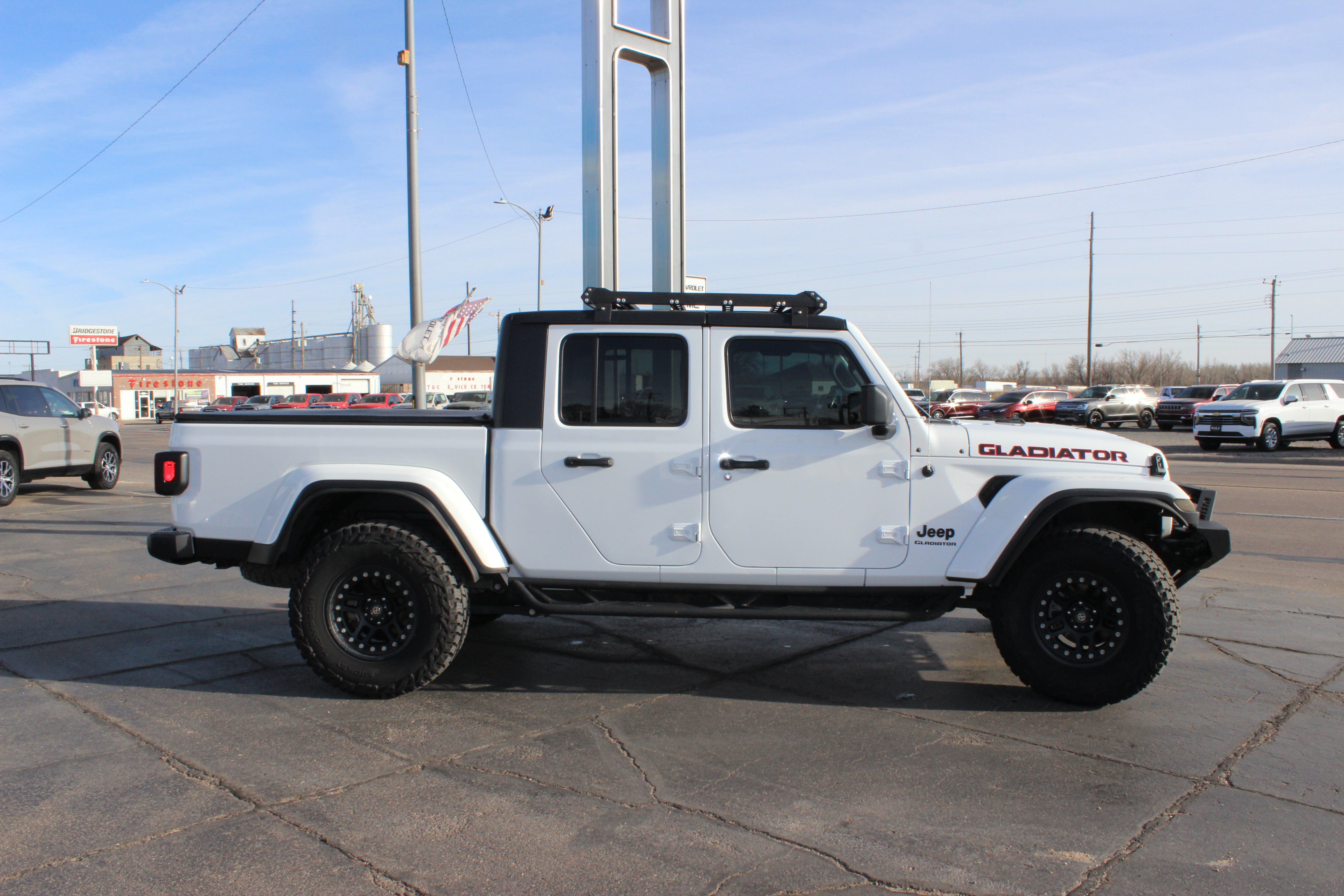 Used 2020 Jeep Gladiator Sport AWD/4WD image 7