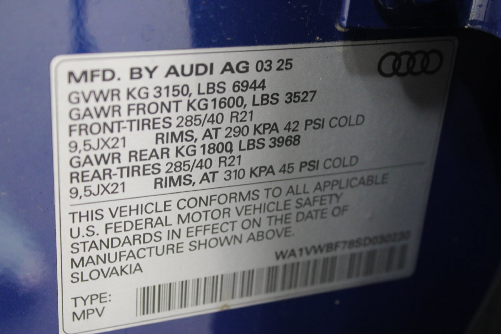 Used 2025 Audi SQ7 Prestige AWD/4WD image 34