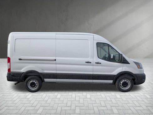 New 2026 Ford Transit 250 148 Medium Roof w/ Load Area Protection Package RWD image 8