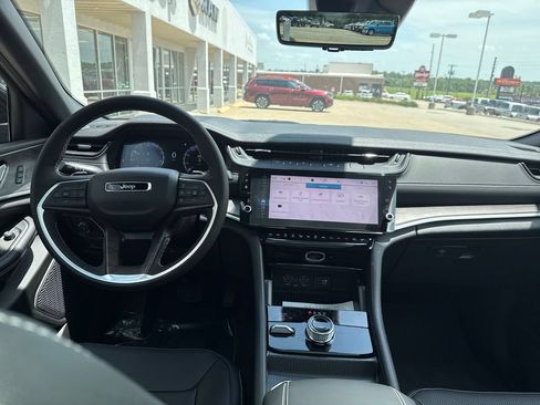 New 2026 Jeep Grand Cherokee L Limited AWD/4WD image 12