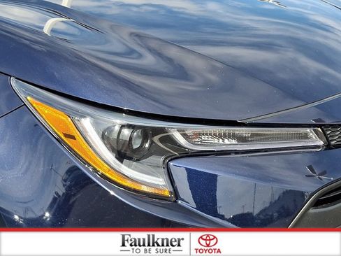 Certified 2025 Toyota Corolla LE FWD image 9