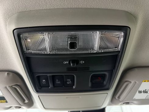 Used 2023 Toyota 4Runner SR5 AWD/4WD image 13