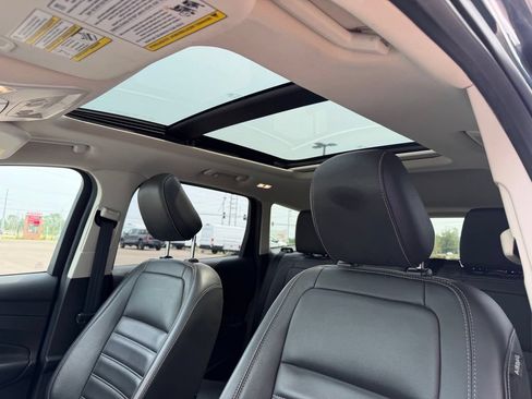 Used 2019 Ford Escape SEL AWD/4WD image 14