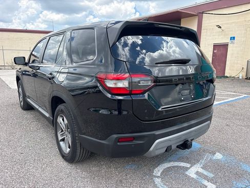 Used 2023 Honda Pilot EX-L image 5