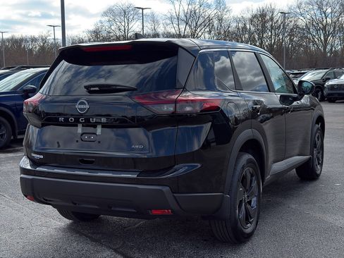 New 2026 Nissan Rogue SV AWD/4WD image 9