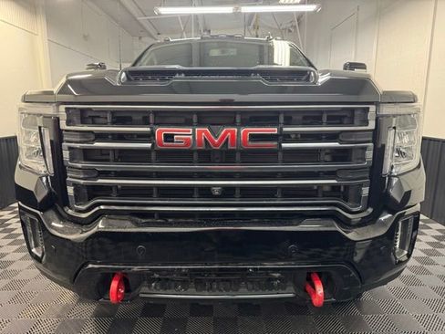 Used 2022 GMC Sierra 2500 AT4 w/ AT4 Preferred Package AWD/4WD image 2