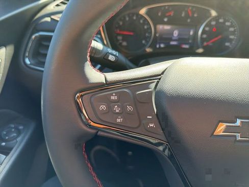 Used 2023 Chevrolet Equinox RS image 22