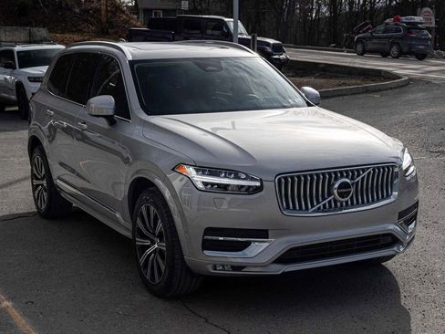 Used 2024 Volvo XC90 B6 Plus w/ Protection Package Premier AWD/4WD image 3