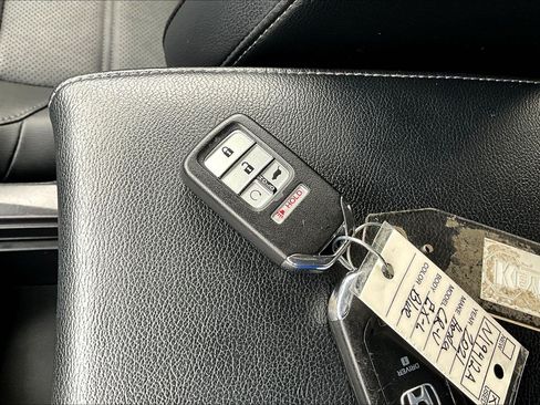 Used 2021 Honda CR-V EX-L image 10