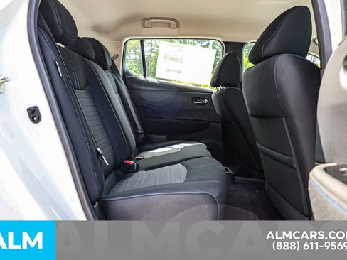 Used 2025 Nissan Leaf SV Plus image 23