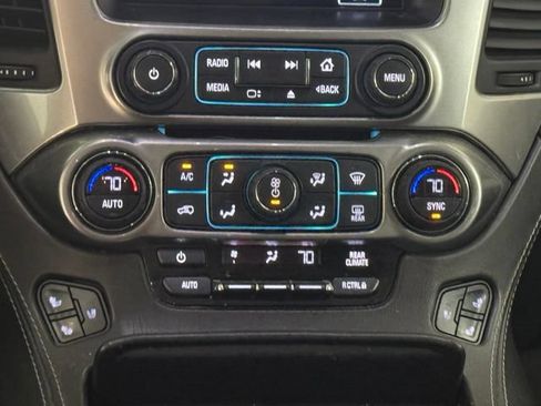 Used 2018 Chevrolet Suburban Premier AWD/4WD image 14