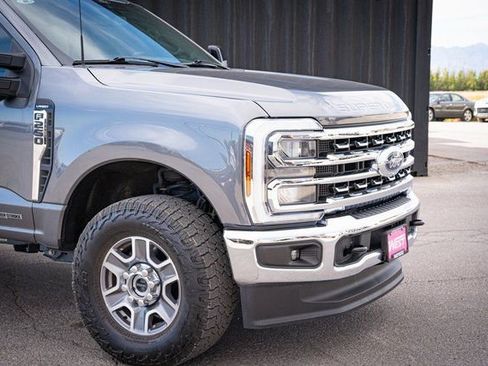 Used 2024 Ford F250 Lariat image 4