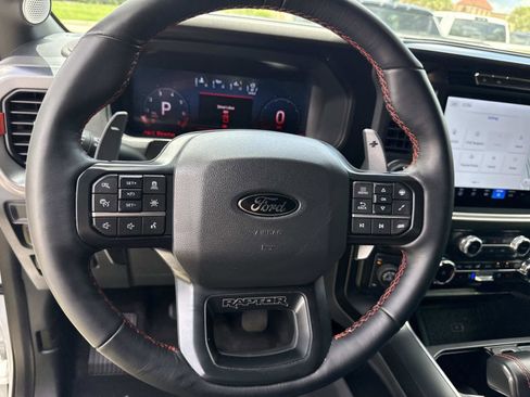 Used 2025 Ford F150 Raptor AWD/4WD image 25