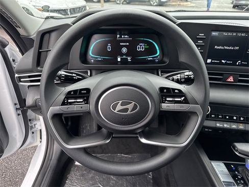 New 2026 Hyundai Elantra Blue image 23