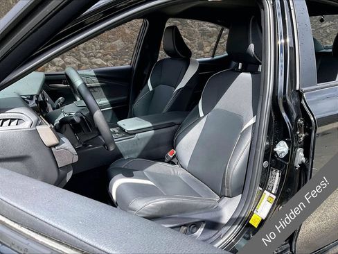 Used 2025 Toyota Camry SE FWD image 22