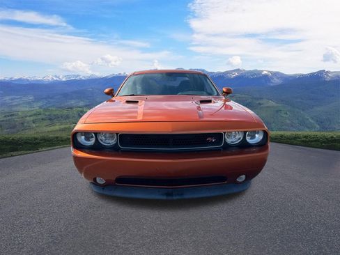Used 2011 Dodge Challenger R/T RWD image 9