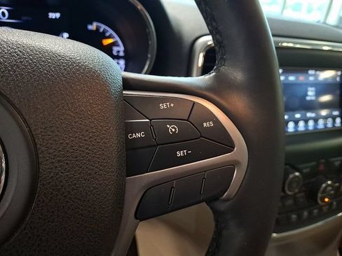 Used 2018 Jeep Grand Cherokee Limited AWD/4WD image 21
