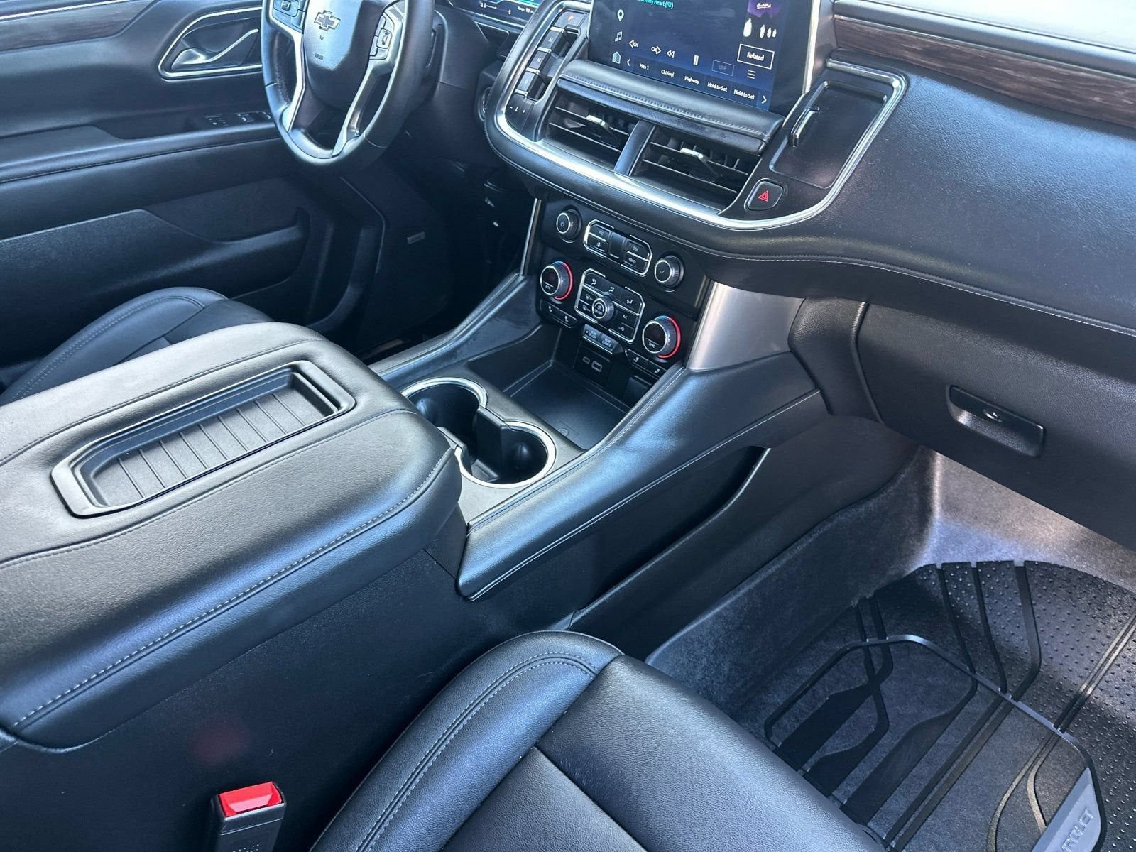 Used 2024 Chevrolet Tahoe Z71 AWD/4WD image 18
