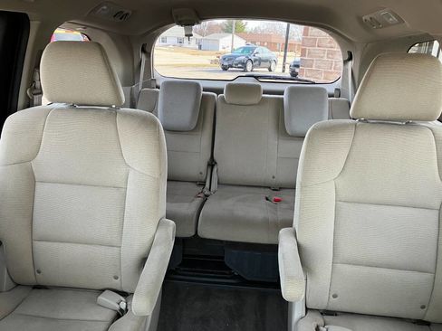 Used 2011 Honda Odyssey LX image 18