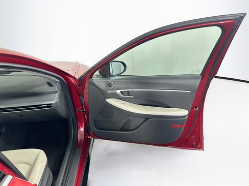 Used 2025 Hyundai Sonata SEL FWD image 33