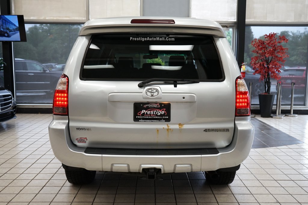 Used 2007 Toyota 4Runner Limited AWD/4WD image 10