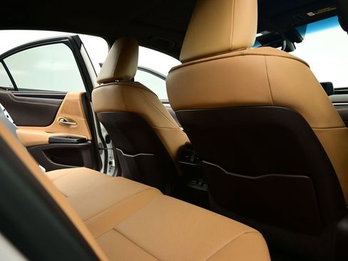 Used 2021 Lexus ES 350 w/ Premium Package image 34