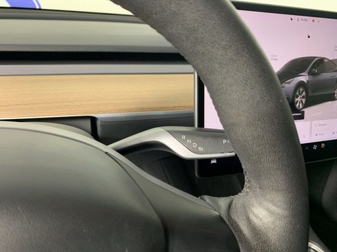 Used 2023 Tesla Model Y Long Range AWD/4WD image 19