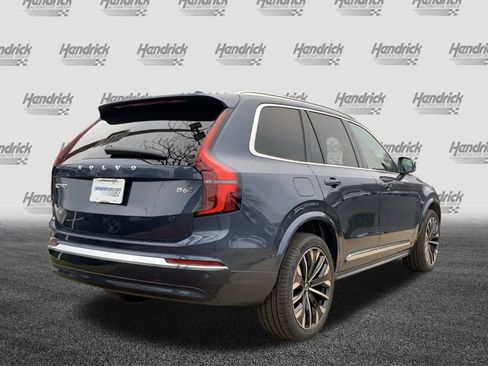 Used 2025 Volvo XC90 B6 Plus image 10