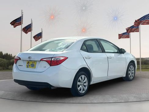 Used 2015 Toyota Corolla LE FWD image 7