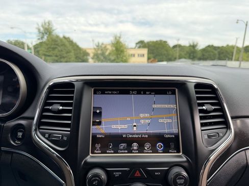 Used 2016 Jeep Grand Cherokee Limited AWD/4WD image 14