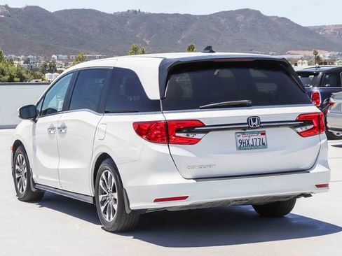 Used 2023 Honda Odyssey EX-L image 4