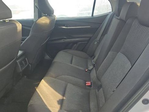 Used 2025 Toyota Camry LE w/ Convenience Package FWD image 6