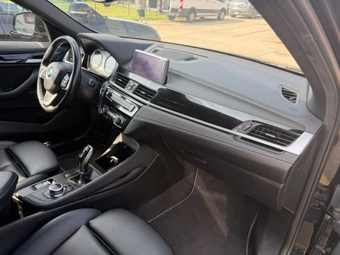 Used 2022 BMW X2 xDrive28i w/ Convenience Package AWD/4WD image 16