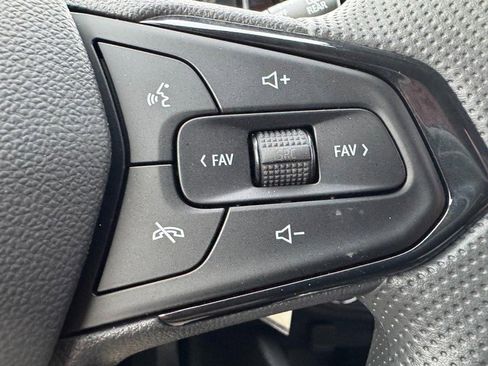 New 2026 Chevrolet Trax LS image 12