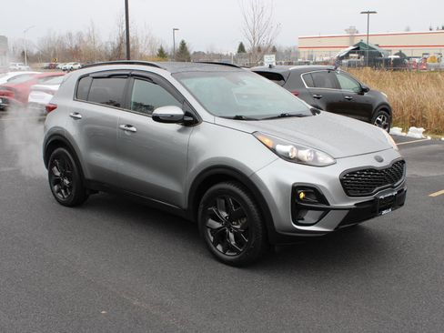 Used 2021 Kia Sportage S image 3
