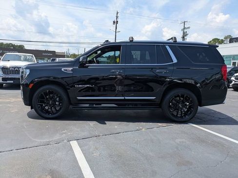 Used 2024 GMC Yukon Denali w/ Advanced Technology Package RWD image 8
