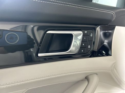 Certified 2023 Porsche Panamera 4S w/ Sportdesign Package image 25