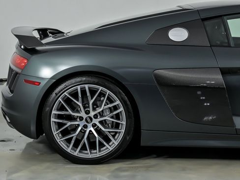 Used 2017 Audi R8 V10 plus AWD/4WD image 13
