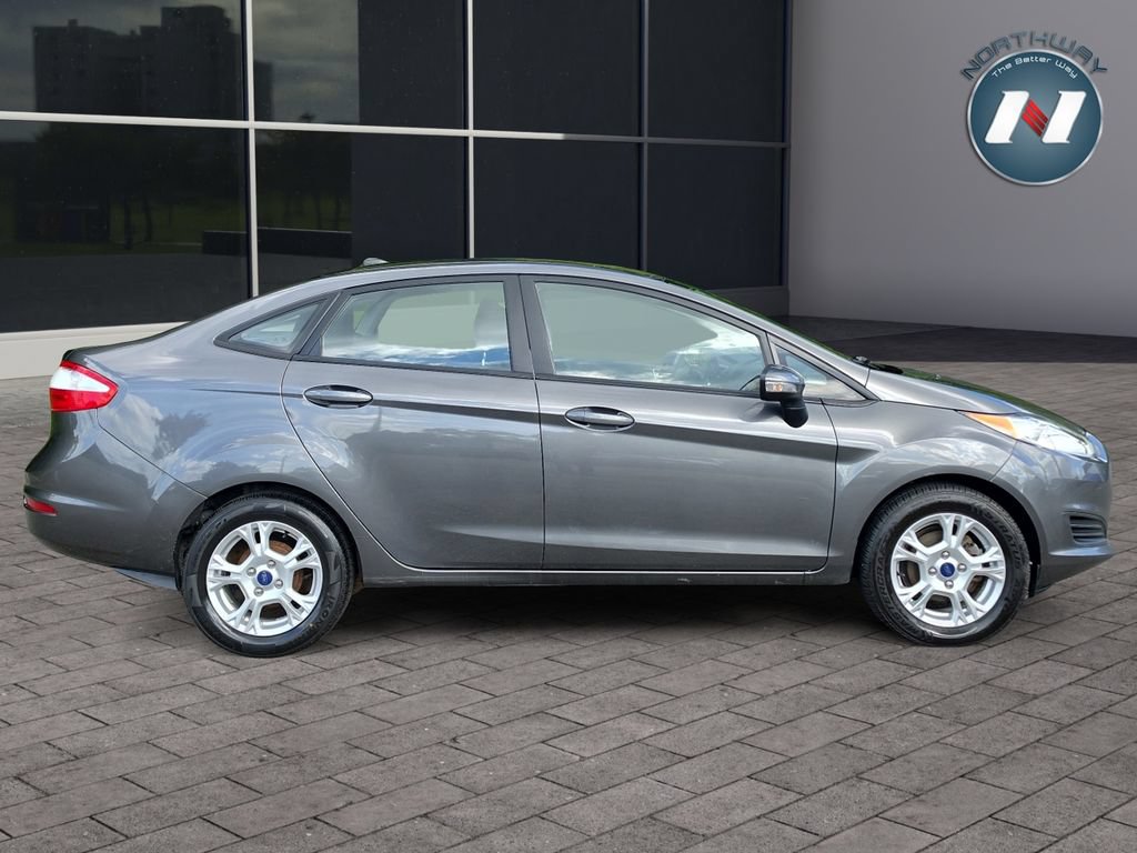 Used 2016 Ford Fiesta SE FWD image 6