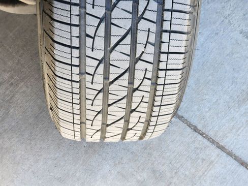 Used 2024 Chevrolet Colorado W/T image 12