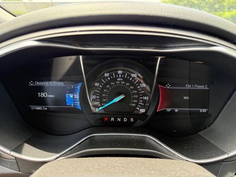 Used 2016 Ford Fusion Titanium FWD image 13