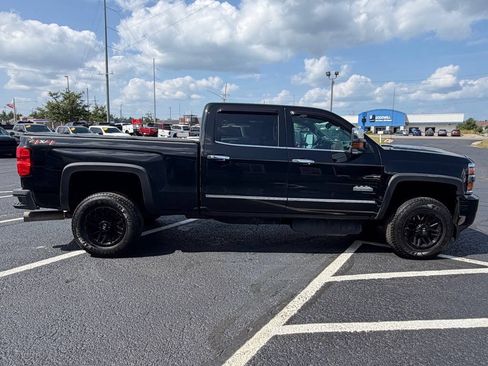 Used 2018 Chevrolet Silverado 3500 High Country AWD/4WD image 6