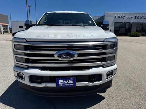 New 2026 Ford F250 Platinum w/ Platinum Plus Package AWD/4WD image 8
