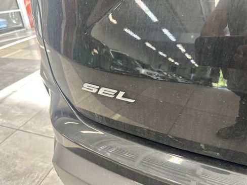 Used 2024 Ford Edge SEL w/ Convenience Package AWD/4WD image 8