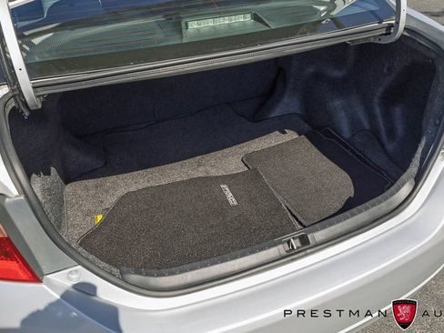 Used 2017 Toyota Corolla LE w/ Carpet Mat Package (TMS) FWD image 31