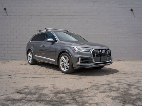 Used 2021 Audi Q7 3.0T Prestige w/ Prestige Package AWD/4WD image 9