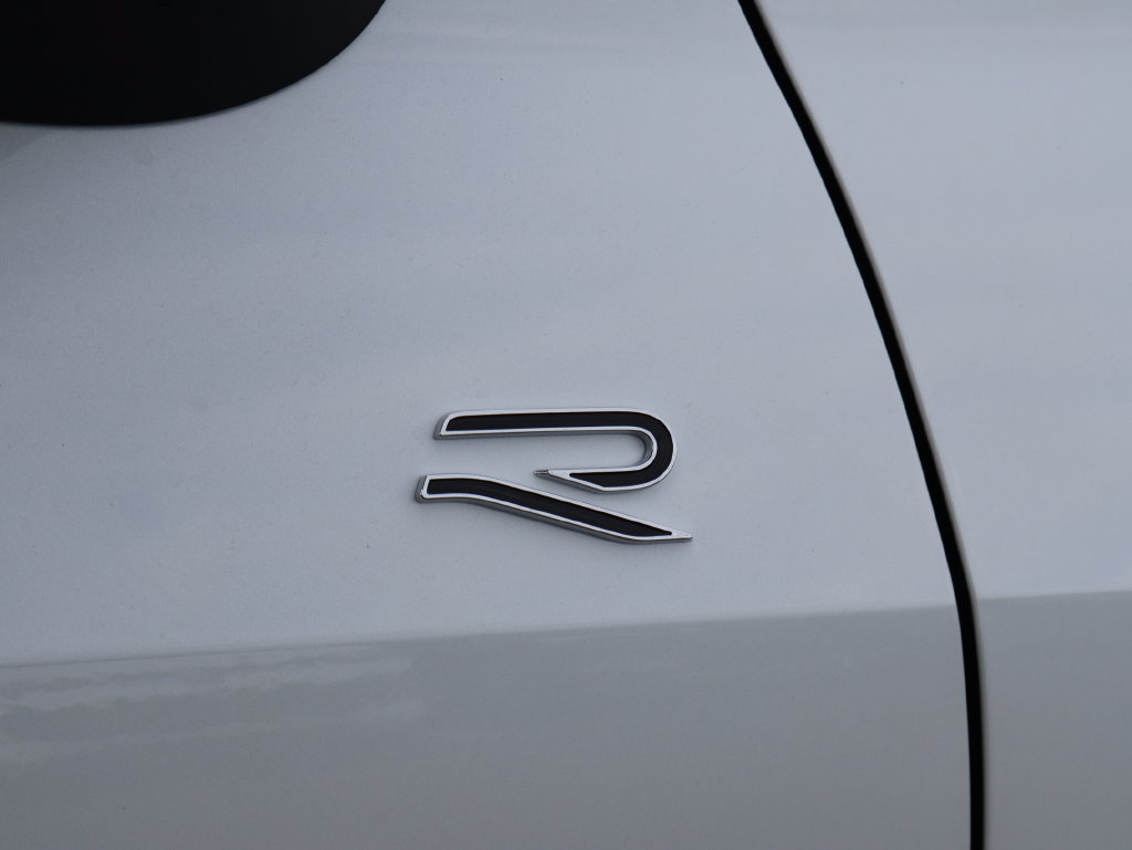 New 2026 Volkswagen Tiguan SE R-Line AWD/4WD image 37