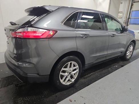 Used 2023 Ford Edge SEL image 5