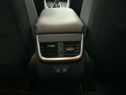 Used 2022 Subaru Legacy Premium AWD/4WD image 16