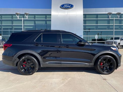 Used 2023 Ford Explorer ST w/ Equipment Group 401A image 6